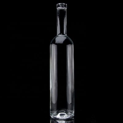Esquisito design Vodka Liquor Bottiglia di vetro 750ml Bottiglia di vetro trasparente con tappo a vite