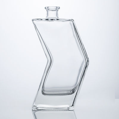Logo personalizzato Vetro Bottiglia di liquore Materiale di vetro Tappo di sughero Whisky Gin Rum Vodka