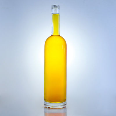 Base di vetro Collo lungo Customized Super Flint Rum Vodka Whisky Tequila Gin Bottiglia con sughero