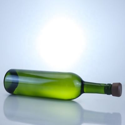700 ml bottiglia di vetro verde antico per liquori rum gin olio e birra materiale di base vetro