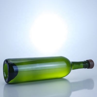 700 ml bottiglia di vetro verde antico per liquori rum gin olio e birra materiale di base vetro