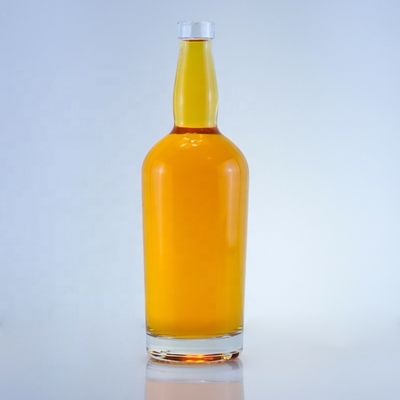 Bottiglia di vetro Valiant 750 ml trasparente per birra fatta di vetro trasparente