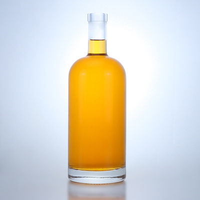 500 ml 700 ml bottiglia di vetro trasparente a forma di liquore popolare per whisky rum gin brandy