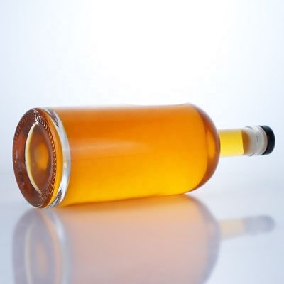 500 ml 700 ml bottiglia di vetro trasparente a forma di liquore popolare per whisky rum gin brandy