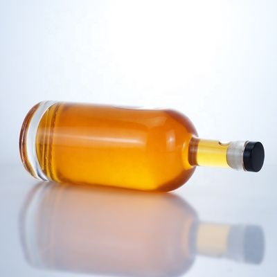 500 ml 700 ml bottiglia di vetro trasparente a forma di liquore popolare per whisky rum gin brandy