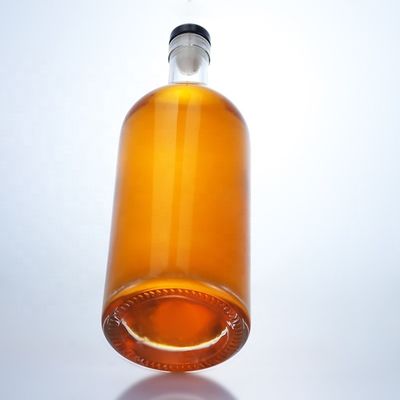 500 ml 700 ml bottiglia di vetro trasparente a forma di liquore popolare per whisky rum gin brandy