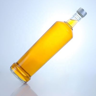 Bottiglia in vetro di 750 ml con materiale e colore chiaro o personalizzato