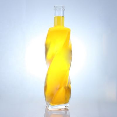 Logo personalizzato Bottiglia di vetro a forma speciale Spiriti 700ml 750ml Con tappo a vite