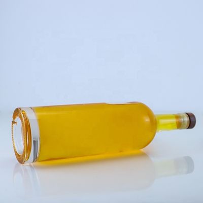 Bottiglia di vetro trasparente o personalizzata Unica 700 ml 750 ml per whisky Tequila Brandy Rum Gin