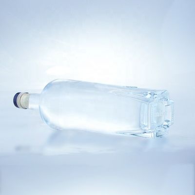 Collare di vetro Bottiglia di vetro per bevande alcoliche 750 ml con sigillo di sughero