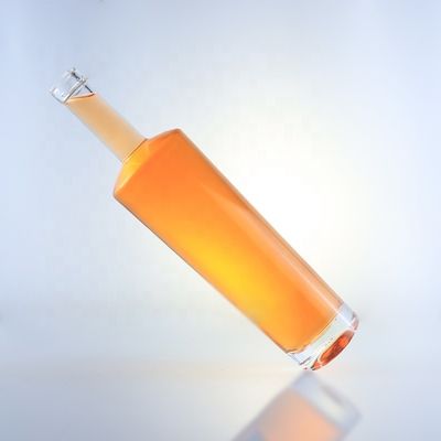 Bottiglia di vetro di flint da 750 ml a collo lungo con tappi e superficie di lavorazione con incisione acida