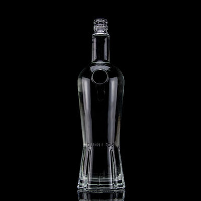 500ml700ml750ml Bottiglia di whisky trasparente con Super Flint Glass Disegno unico intagliato su misura