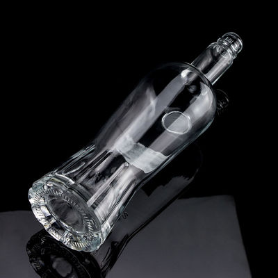 500ml700ml750ml Bottiglia di whisky trasparente con Super Flint Glass Disegno unico intagliato su misura