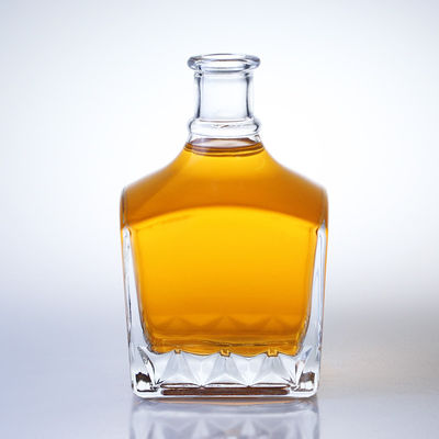 Bottiglia di whisky in vetro 750 ml per la selezione tradizionale di whisky