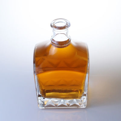 Bottiglia di whisky in vetro 750 ml per la selezione tradizionale di whisky