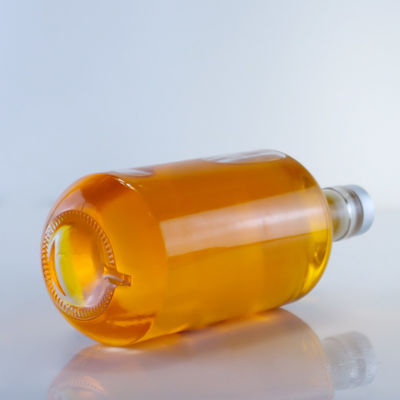 Bottiglia di vetro da 375 ml 500 ml 700 ml 750 ml 1000 ml per liquori con tappo a tappeto