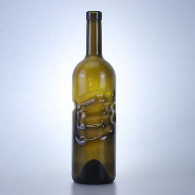 Personalizzazione 500 ml 750 ml Clear Flint Gin Rum Champagne Tequila Liquor Bottiglia di vetro con sughero