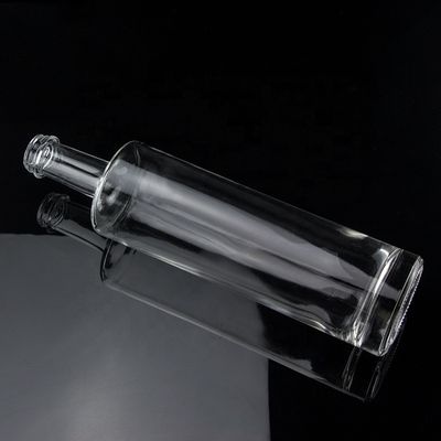 Disegno unico 750ml di collo lungo bottiglia di vetro vuota di vodka con tappo a vite vetro Super Flint