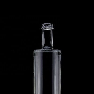 Disegno unico 750ml di collo lungo bottiglia di vetro vuota di vodka con tappo a vite vetro Super Flint