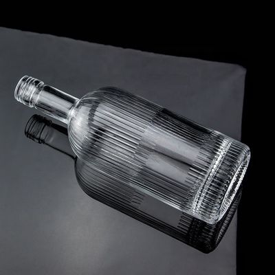 500ml 700ml SCREW CAP Super Flint Glass Bottiglia vuota di whisky per design classico rotondo