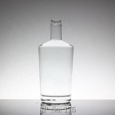 800ml 1000ml 3000ml Bottiglia di vetro di whisky di grande capacità Rotonda 500ml Bottiglia d'acqua di vetro quadrata