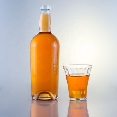 Collare di vetro 750 ml 700 ml Bottiglia rotonda per la vendita di bevande