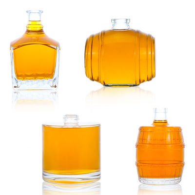 Disegno unico 500ml 700ml Super Flint bottiglia di vetro per rum whisky vodka brandy