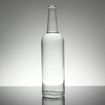 Come personalizzato 500ml bottiglie di vodka di vetro con tappo a vite per la manovra di superficie di vodka