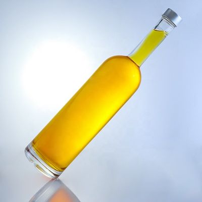 Logo personalizzato 700ml 750ml Bottiglia di vetro a forma rotonda con finitura superiore a vite