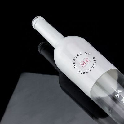 Bottiglia su misura 750 ml Vernice a spruzzo bianco Whisky Vodka Bottiglia di vetro vuota con sughero