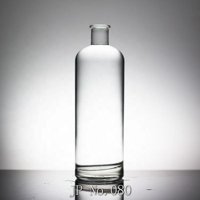 Bottiglia di acqua minerale in vetro da 750 ml con tappo a vite