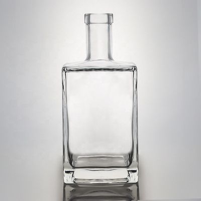 Acceptabile Logo del cliente Vetro quadrato Super Flint 500ml 700ml 750ml Bottiglia per Gin