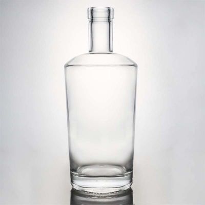 Manipolazione della superficie Decal Bottiglia di whisky in vetro da 700 ml con logo personalizzato e tappo del tappo