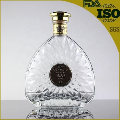 Whisky Vodka Materiale di vetro 700 ml Bottiglia da 1000 ml con copertura metallica e di alta qualità