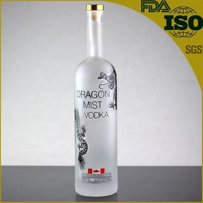 Whisky Vodka Materiale di vetro 700 ml Bottiglia da 1000 ml con copertura metallica e di alta qualità