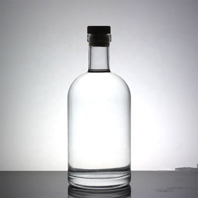 Whisky Vodka Materiale di vetro 700 ml Bottiglia da 1000 ml con copertura metallica e di alta qualità