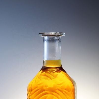 Bottiglie di vino in miniatura di vetro trasparente con bottiglie di vetro di sughero da 75 cl