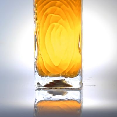 Bottiglie di vino in miniatura di vetro trasparente con bottiglie di vetro di sughero da 75 cl