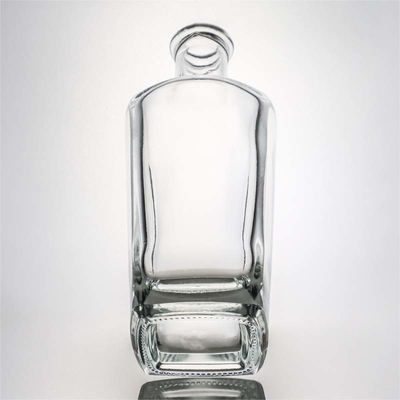 Bottiglia di vetro quadrata unica per whisky, vodka, tequila, gin e rum