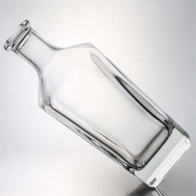 Bottiglia di vetro quadrata unica per whisky, vodka, tequila, gin e rum