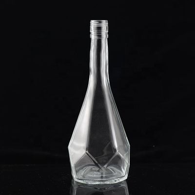 750ml Cut Shape Design Unico Bottiglia di Spiriti di Vetro Prodotta da per Custom Made