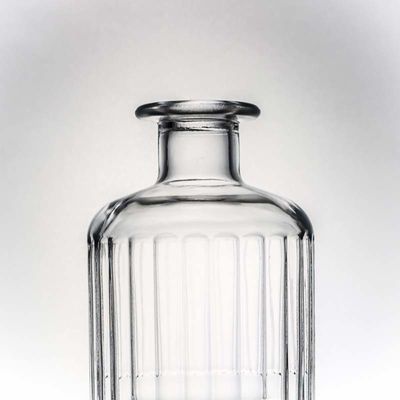 Capacità personalizzabile Tipo di sigillatura Bottiglia di vetro di sughero per whisky Vodka Tequila Gin Rum