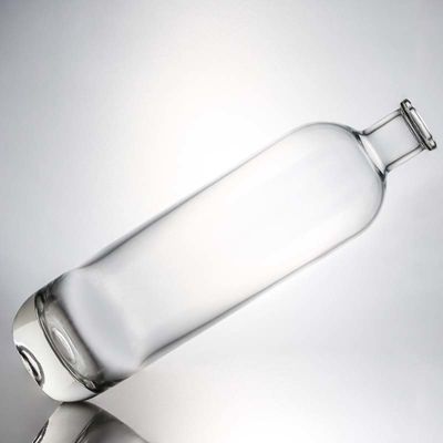 Bottiglia in vetro a tappo di sughero di tipo Super Flint Spirit per whisky Vodka Tequila Gin Rum Made