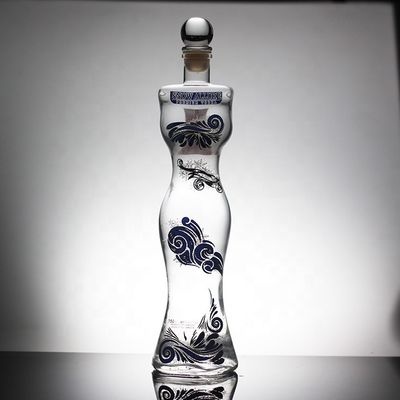 Bottiglia in forma di corpo femminile sexy bottiglia di liquore di vetro unica con tappo corona