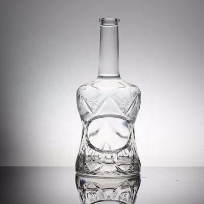 Materiale di base Bottiglia di vetro con forma di lettera unica e tappo di sughero