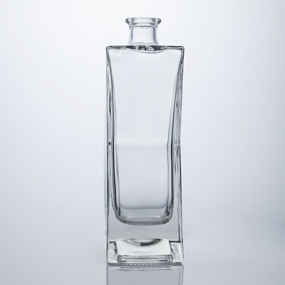 Logo personalizzato Vetro Bottiglia di liquore Materiale di vetro Tappo di sughero Whisky Gin Rum Vodka