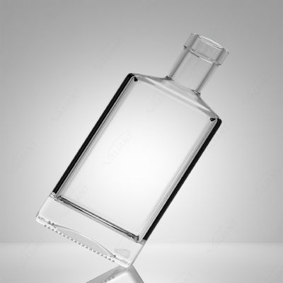 Bottiglia di vetro quadrata da 50 ml per whisky gin rum con tappo e tappo di sughero