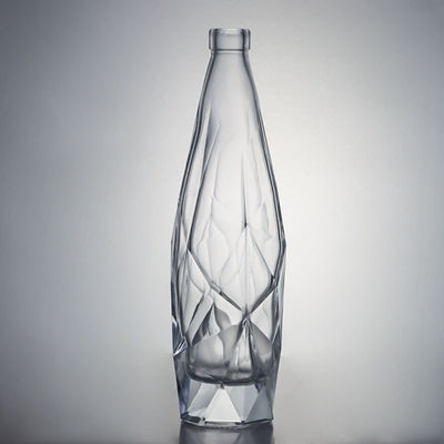 Industria delle bevande bottiglia di liquore di vetro incisa con tappo di sughero elegante e durevole