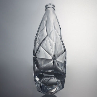 Industria delle bevande bottiglia di liquore di vetro incisa con tappo di sughero elegante e durevole