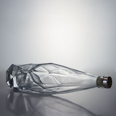 Industria delle bevande bottiglia di liquore di vetro incisa con tappo di sughero elegante e durevole